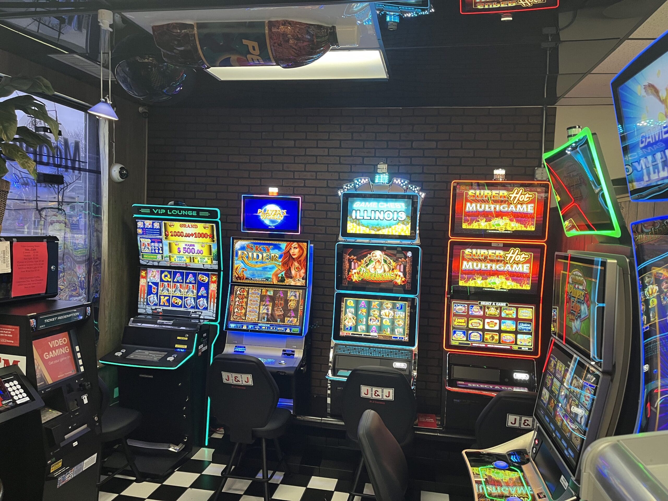 Video Gaming at Harwood Heights Deli & Fruit Market, IL Video gaming in Harwood Heights