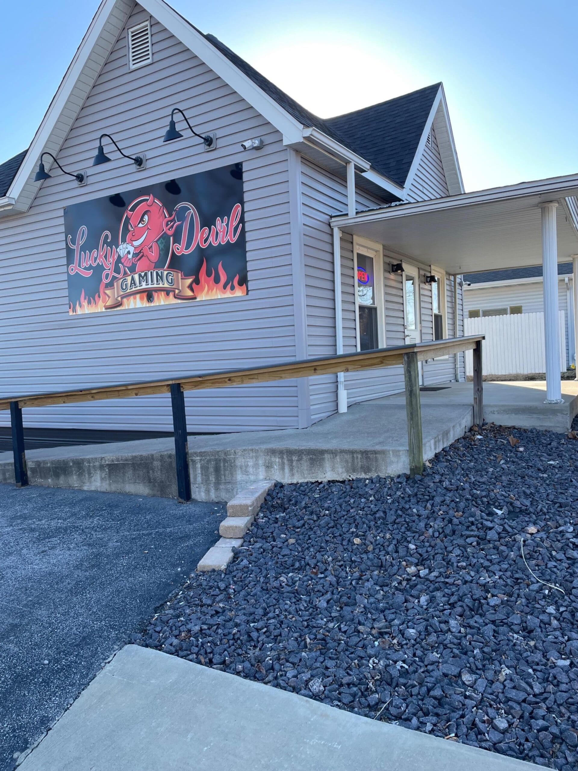 Video Gaming at Lucky Devil Gaming in Murphysboro, IL