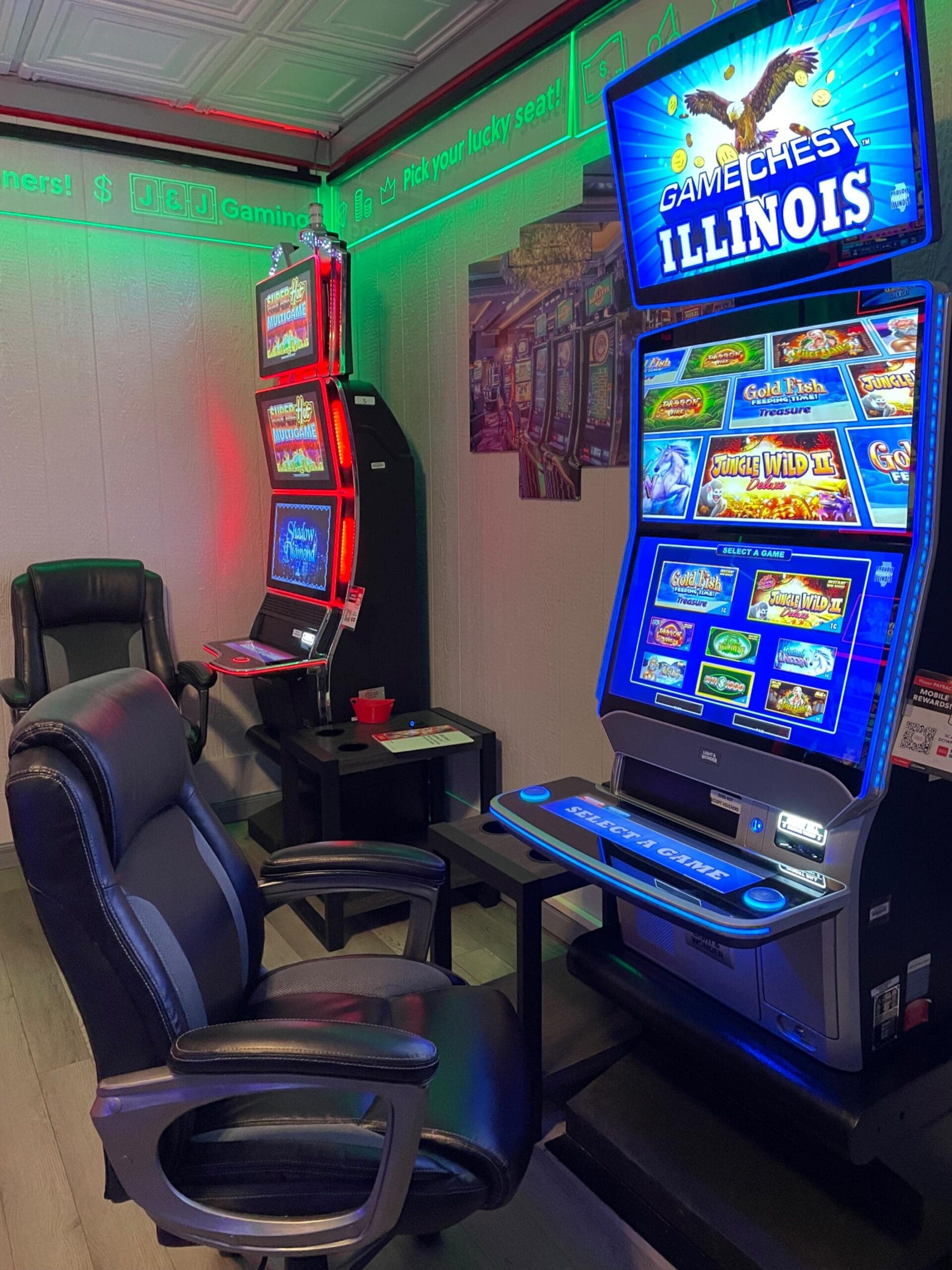 Video Gaming at Westport 33 Lounge in Lawrenceville, IL